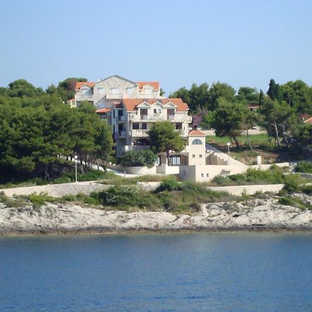 Villa Adagio Apartments Sumartin Exteriör bild