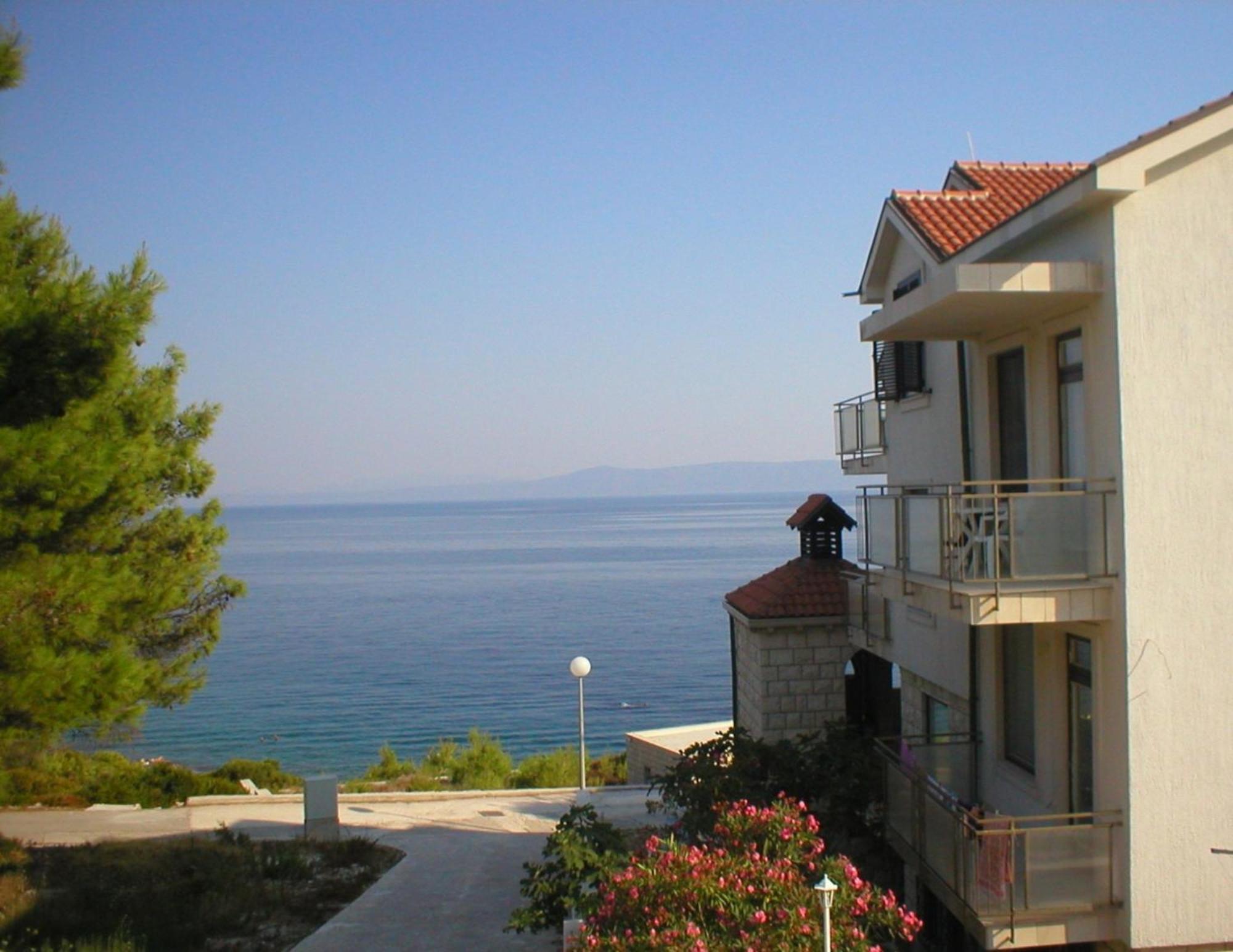 Villa Adagio Apartments Sumartin Exteriör bild